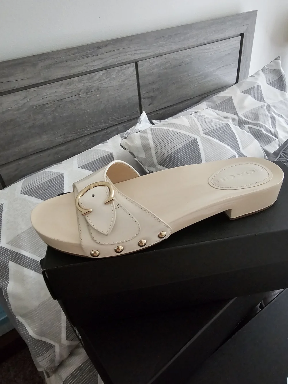 Coach Cream Leather Slide with Gold Buckle - Picture 2 of 2